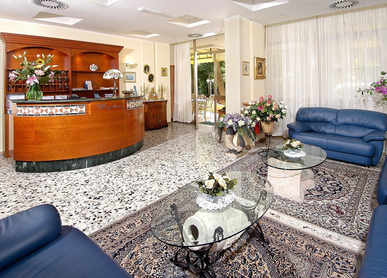 Hotel Cristina Hospitality Centrale (Adults Only) Riccione Eksteriør bilde